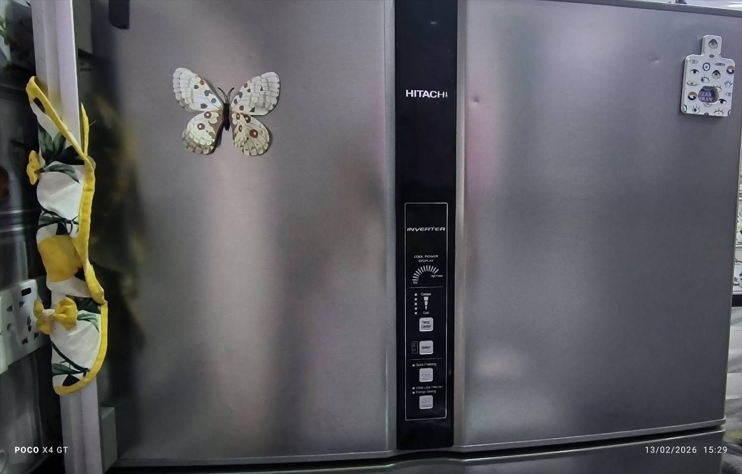 ثلاجة هيتاشي للبيع ( محور من نظام بخاخ الي نظام فريزر ) السعر 350 مكاني النجف الكوفه قرب نفق المختار للتواصل الاتصال على الرقم ***********
