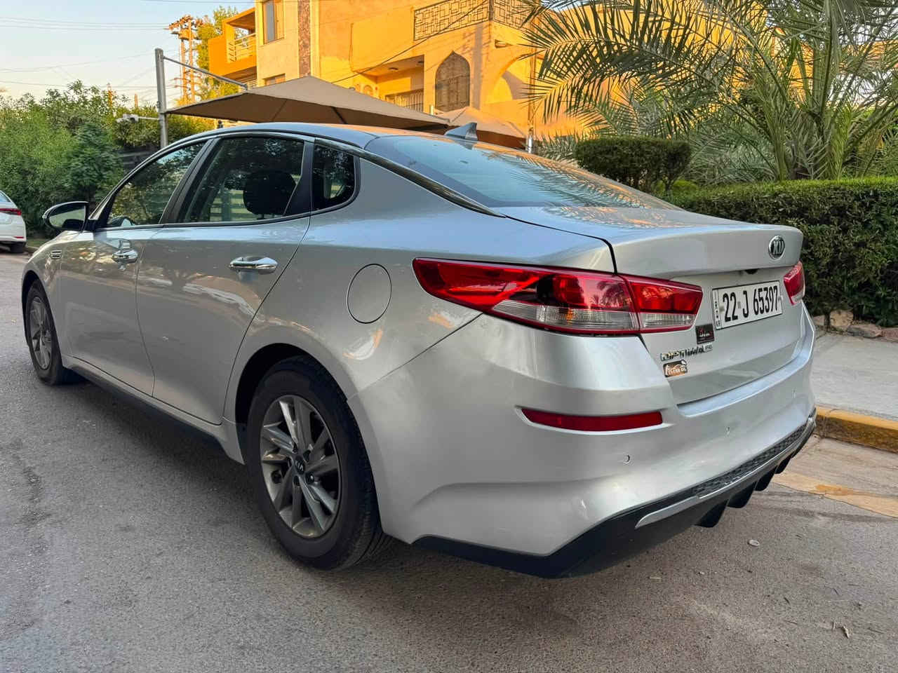 اوبتما 2019 وارد امريكي
حادث فقط دعاميه خلفيه بدون صبغ السيارة      (بيع فقط)
السعر 132 ورقه وبيها مجال للجاد بالشراء
محرك كير بلاد ع وضع الشركة مكفولات 
ماشية 107 الف ميل مواصفات رادارات امامية وخلفية وجانبية حساس خلفي اشاير مري ،شاشة كار بلي كامرة خلفية اصلية لد نهاري
مكانها بغداد الكرخ حي العدل
 رقم اربيل  الدولي  سنويه جديده تحويل مباشر 
للاتصال ***********
