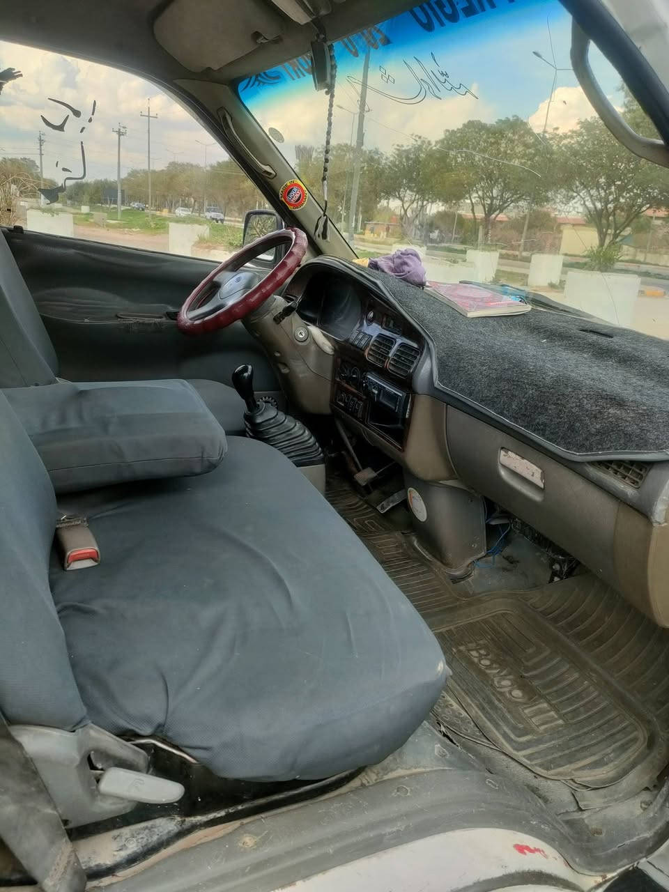 سلام وعلیك.
بریجوو مودیل 98 بۆ فروشتن
گێڕو مەکینەو ئەکسل بەشەرت 
55 و معامةلة
شوین/ کەلار
ژ.م./ ***********
