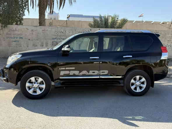 السلام عليـكم
•تويتا برادو 2012    فول على فى للبيع 
السعر : 264 .  بي مجال بصيط 
  هاتف  *********** 
• فول مواصفات  فول الخير    
•محرك 6 سلندر 4000  كويتي فول موصفات
مكفولة من الصبغ وحادث كفالة. عامة  
كير محرك تايرات حدادة مكفولة عامة 
♕••مواصفات•  ويل كروم بلادي 
♕كشنات جلد  ♕فور ويل 4x4 + مانع انزلاق
♕حساسات خلفية  ♕تحكم ستيرن جهتين 
♕كاميرا خلفية  ♕ تثبيت سرعه ♕نظام انحدار 
♕نظام ايكو  ♕مري شفط كهرباء ♕اشاير ترحيب 
 ♕3 قطع تبريد ♕سبير تعليك + جام اوتو
♕لايت عدسة زنون  + تشغيل عن بعد
 ♕ثلاجة + كشنات مامية  كهرباء 
تخم تاير جديد + وهواي مواصفات مامذكوره السياره اعلى فئه 1/1
