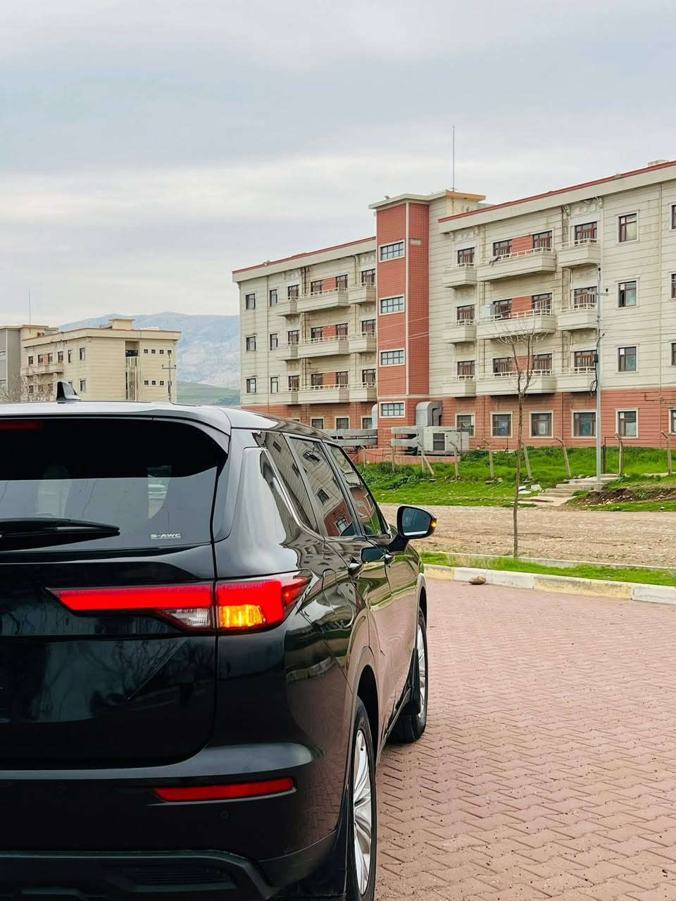 ئــــــوتلەندەر 2024
رەنگی رەش 
موســــفات ES
دەبــــل اکسل  AWD
رادار
حساس
کامیرە 
بەسمە
شاشە ئایپاد 
برێک کارەبای
ئوتو هولد
دەعمی زور کەمە دەرگەی نەفەری سبوخە لەگەل سێ پارچەی کلیر (سبخ ) ئەمریکی
وێنەی دەعمیش دامناوە
رقم تلفون کورەک واتسئــــاپ ***********
شوێن ـ ئـــــاکرێ
ســــــــــــعر : 189 وەرەقە ومجال 
رقم شاسی 👇👇
JA4J4UA87RZ016753
