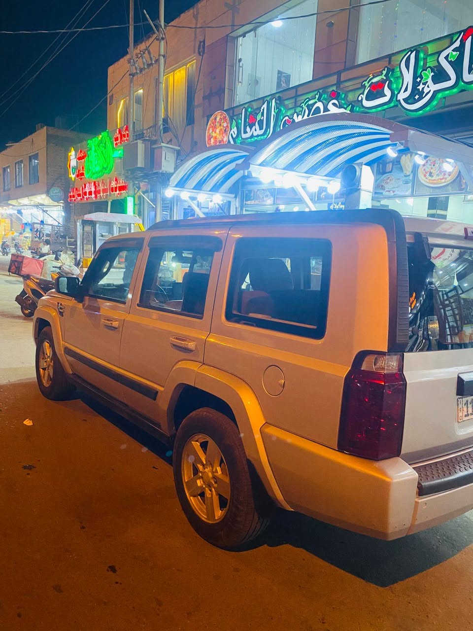 جيب كومندار موديل 2007
رقم أنكليزي بغداد
السنوية تنتهي 2028
تبريد شغال ثلج
٧ راكب 
محرك 3700
كير ومحرك كهربيات خير من الله تاخذ تراي وتشوف 
مسجل شاشة أصلية  سياره جاهزه 
المكان ميسان المجرالكبير 
رقم تليفون *********** سعره 85 ورقه مكلف بل نشر
