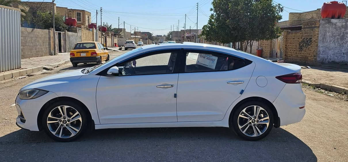 سيارة 2019 سوبر كفاله عامه ما عدا البارد الموضح بالسونار
رقم ميسان فول مواصفات ما عدا البصمه
سيارة حلوه ونظيفه وجاهزه ما ناقصها اي شي 
تحويل ثاني يوم 
السعر 153 وبيها مجال 
***********
