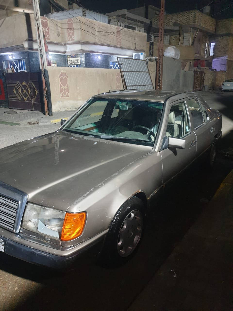 مارسدس دب 300موديل1991 بابل كير ومكينه بطه 3000 خير من الله لاصرف ولا تبخيرقواعد مصلحات 
السعر33 ورقه وبيه مجال قليل
الهاتف ***********
مامتواجد على الفيس
