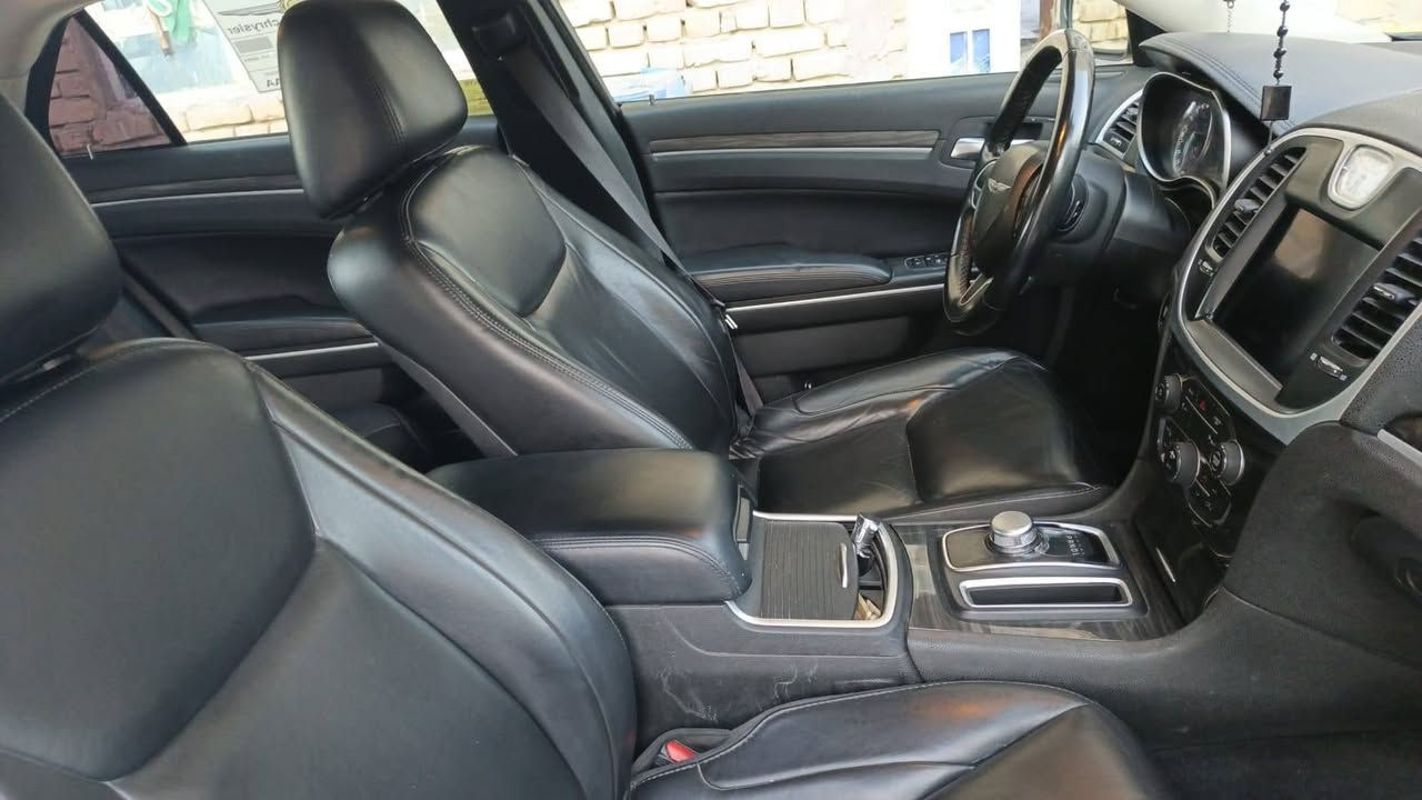 اوباما اصل 22 بيها حادث بنيد وجاملغ وباب يم القماره متعوره شوية بل حاوية  سياره محوره منضومة غاز السعر 215 مكان السياره ناصرية مركز  ***********
