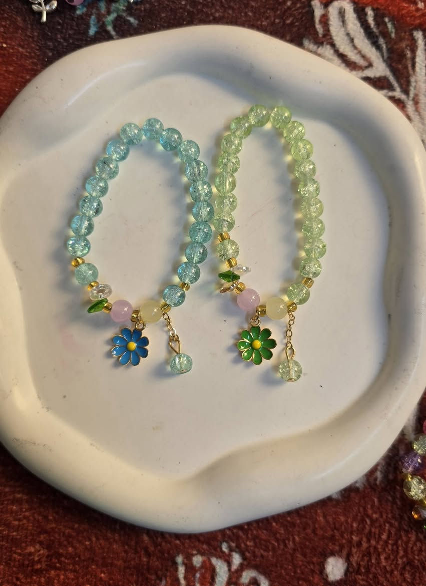 مجموعة اساؤر  اتؤناات فيكه السعر ٣٠٠٠ للقطعتين يؤجد تؤصيل جميع المحافضات ٥


**إذا كنت صاحب هذا الإعلان وتريد حذفه لأي سبب، رجاءا أرسل رسالة إلى الدعم الفني**