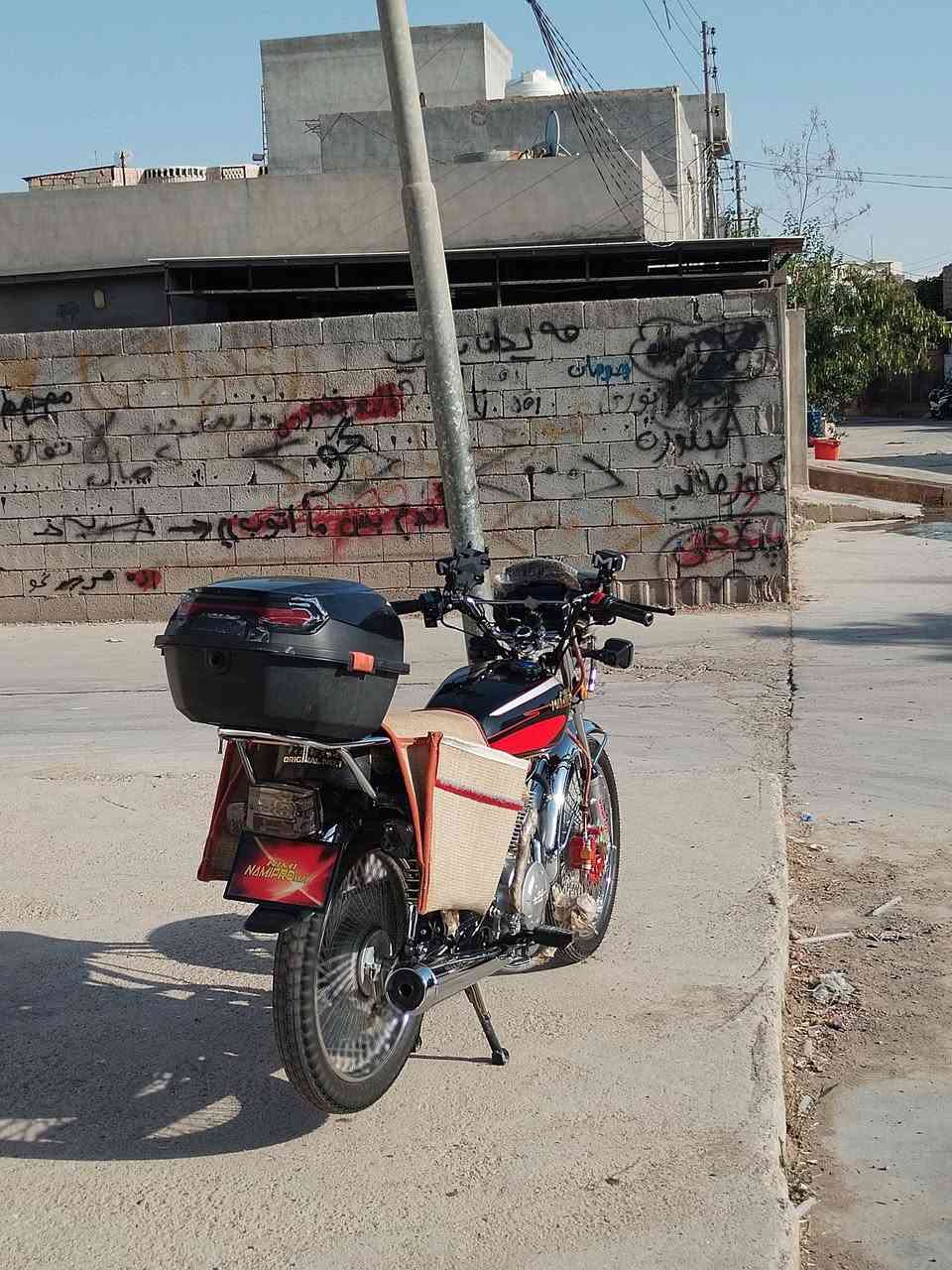 دراجة  نامي برو ماكس للبيع موديل 2025  صارلي شهرين  شاده   محرك 150  والسعر 725  المكان خانقين  ***********
