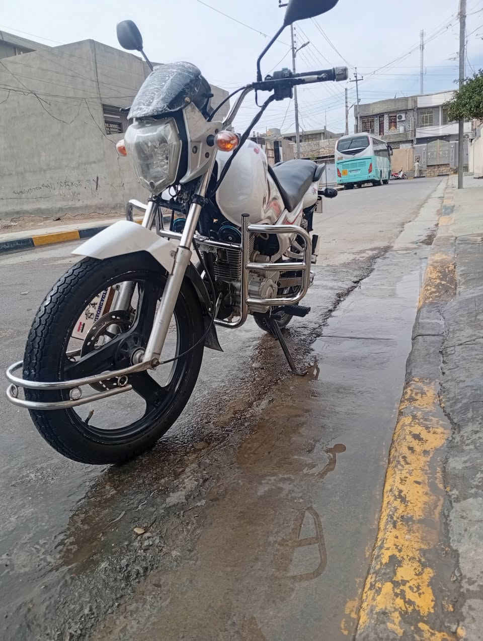 السلام عليكم لبيع سنكي 
2018
دراجه جديده 
كله شغال 
مكان بلد 
مكينه 150
سعر ب750
مو شراي اطلع كبل 
***********
