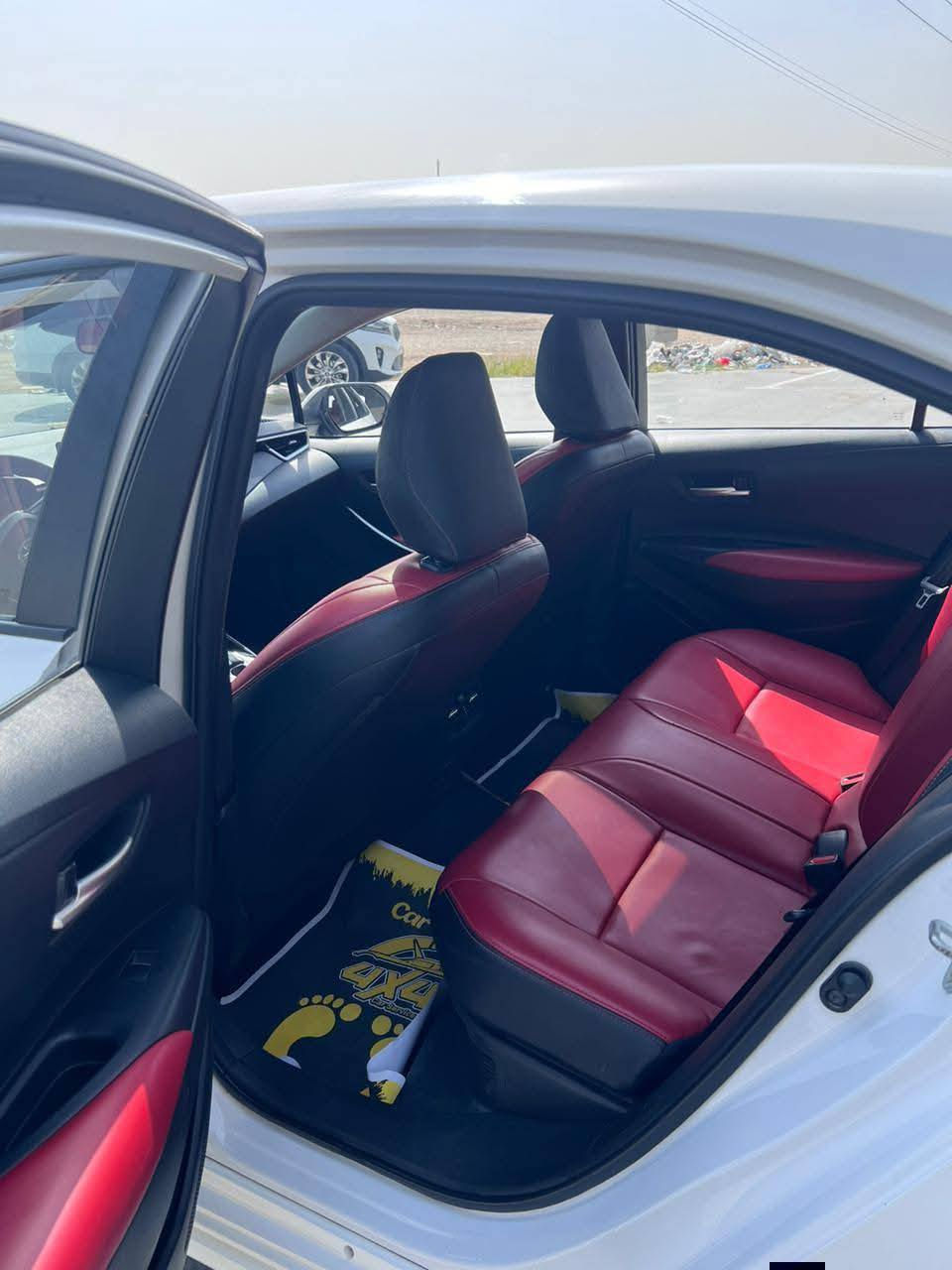 السلام عليكم ورحمة الله وبركاته
للبيع كورلا هايبرد 2023 رقم بغداد الجديد باسم المشتري 
      فول المواصفات
محرك 1800 مع محرك كهربائي
        فتحة سقف / دخول ذكي بصمة تشغيل وابواب وصندوك
داخل جلد احمر  / شاشة وكاميرا
لد امامي خلفي جام كله اوتو
لايت اوتو تبريد لمس / تبريد قطعتين
درايف مود 3 وضعيات / ايفي مود
هاند بريك  بصمة اوتو هولد
10 ايرباك. رادار امامي / كروس سرعه تفاعلي
نظام منع الخروج من المسار ومانع اصطدام
تحكمات ستيرن . شاشة اعطال. اوامر صوتية
مكفوله كفاااله عامه من الدعامية للدعاميه 
ماشيه/ 72000k قابلة للزيادة
 المكان : بغداد 
السعر : خاص
الاستفسار: الاتصال بالرقم
الرقم : ***********
***********
