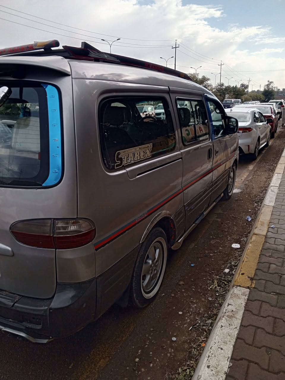 ستاركس موديل 2006مكينه كير اكسل خير من الله شواصي بس جوه سائق معمر تعمير شركه تخم تايرجديد تبريد عوزه بس غاز مصبوغه حزام جماليه عينه صينيه بوربرن جدد كهربائيات فول شغاله مكان سياره ديالى خان بني سعد سعر 77وبيها مجال حك الجيه ***********
