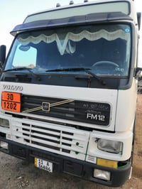 للبيع فالفومو تنكر موديل 2002سياره بسمي رقم بغداد انكليزي سياره مكفوله...