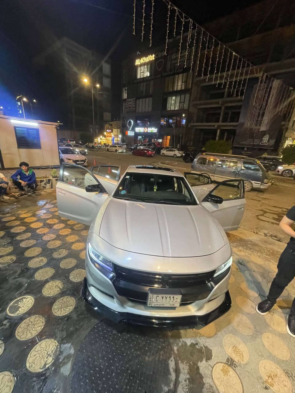 سلام عليكم 
جارجر 2019 اصل  sxt plus سياره ماشيه 52 ميل حادث سياره جاملغ عكس سايق مكفوله من شاصي ولغد سياره بدون اير باك رقم بغداد بسمي 
سعر 21 وبيها مجال بسيط مكان سياره بغداد 
محرك 3600 تو ويل سياره 
فتحه 
بصمه
تشغيل عن بعد 
كامره
تحكمات ستيرن
حساسات 
تدفئه مقاعد 
كراسي كهرباء
مثبت سرعه
سياره جاهزه وما بيهه اي نقص 
رقم 

0782 785 8201
