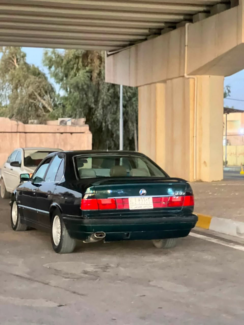 السلام عليكم 525 1993 مسكر عدل فول مواصفات دبل جكمجة دبل ايرباك صاج ملكي بردات سحب خلفية كهربائيات صدر 70‎%‎ كير محرك خير من الله السيارة بالواقع احلى من الصور السعر رقم صلاح الدين شرط التحويل مكاني سامراء للاستفسار ***********  48
