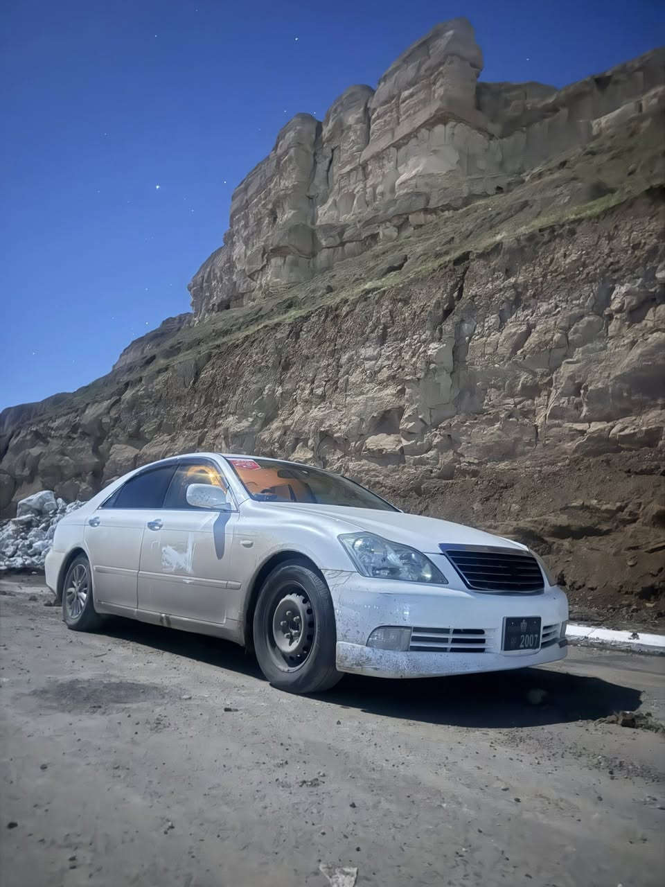 للبيع شاهينه ادوات ادوات ادوات سياره نضيفه كير محرك شرط صدر تايرات جدد حيل سياره  فول  السعر 42 وبيها مجال للأستفسار .***********
