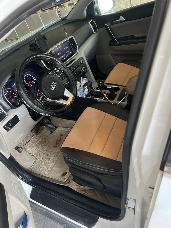 السلام عليكم سبورتج موديل 21 خليجي مواصفات عاديه رقم سليمانيه بسمي سياره كلش نضيفه بمعنه لكلمه بيها مكانات صبغ بسيطه اعتبر حزام سياره ماشيه57 حقيقي سعر ب160 وبيها مجال بسيط مكان سياره بغداد  ***********
