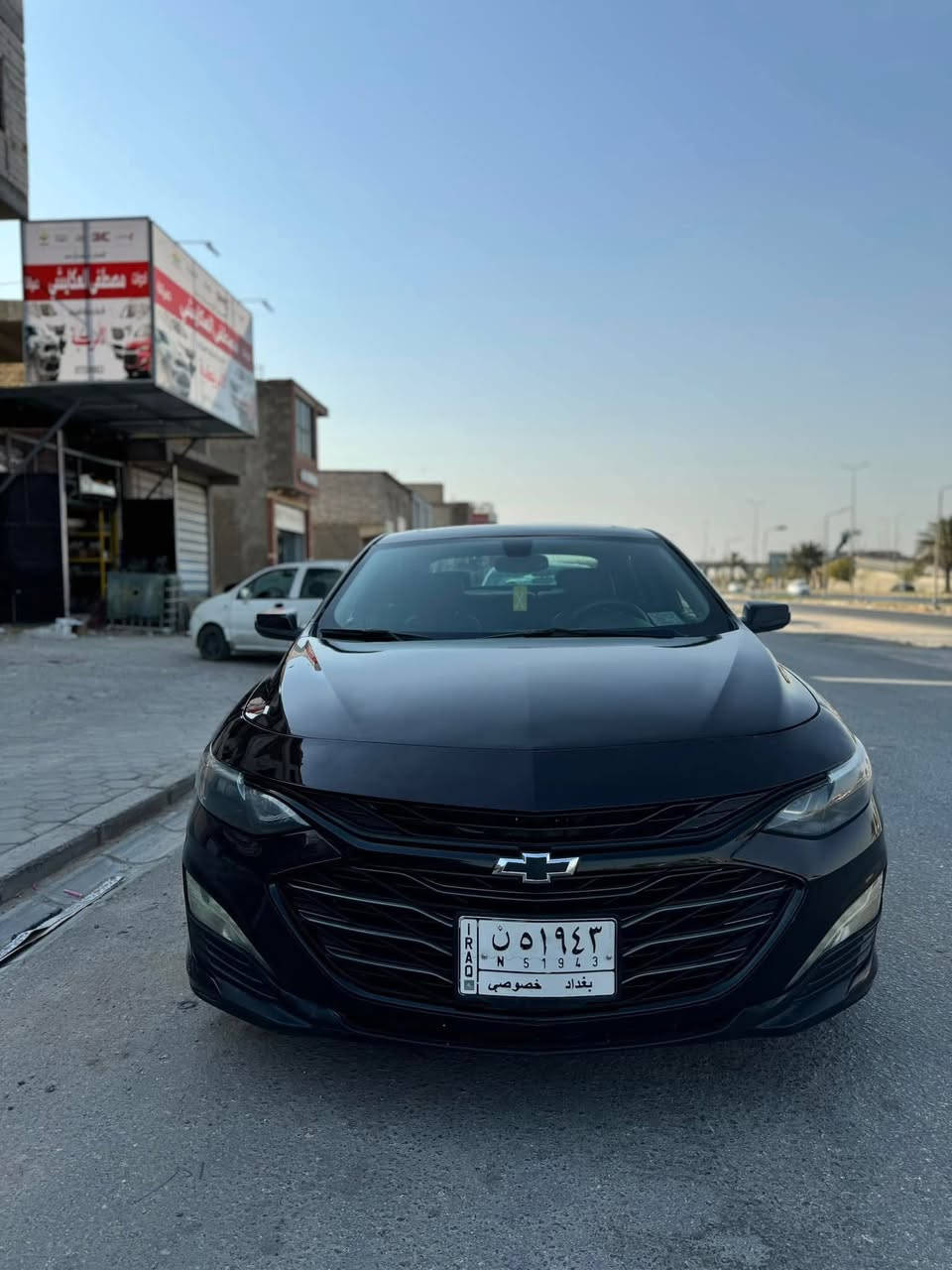 السلام عليكم 
بيع او مراوس حسب القناعه 
ماليبو بريمير موديل 2020
مكينه 2.0T 
گير ٩ سرعات 
رقم بغداد بسمي تحويل مباشر 
لون كرزي 
بانوراما 
قياده ذاتيه 
كامره خلفيه 
اوتو بارك 
٩ سماعات ماركه boss+ دمامات خلفيه 
تدفئه ستيرن 
تدفئه تبريد مقاعد 
داخل اسود

مكان السياره نجف
السعر 135

السياره تقريره سرقه فقط قطعتين ودشبول

للأستفسار ***********
‬
