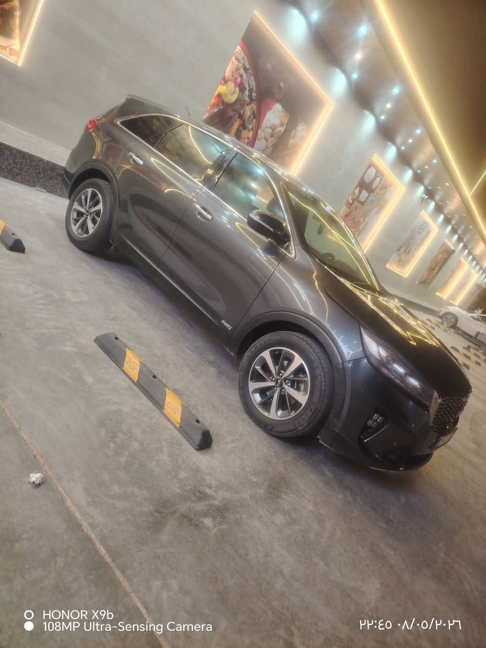سلام عليكم سورنته موديل ٢٠٢٠ السياره وارد أمريكي ضرر جاملق وبنيد من امريكا مواصفاته نص فول محرك 6 شاشه كبيره ماشيه ١٠٢ السياره حلوه مال بيت ونضيفه ومغلفه كشانه وارضيات سعر خاص رقم التلفون ***********
