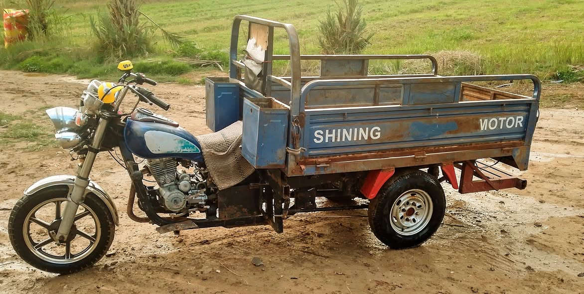 سلام عليكم ستوته لبيع 2017 وراق اصولي مكفواله من ركبه وشاصي شوفت عينك ستوته مكاني  بابل محاويل سعره 1150.  وبيه مجال قليل حك جيه خاص مفتوح  ***********
