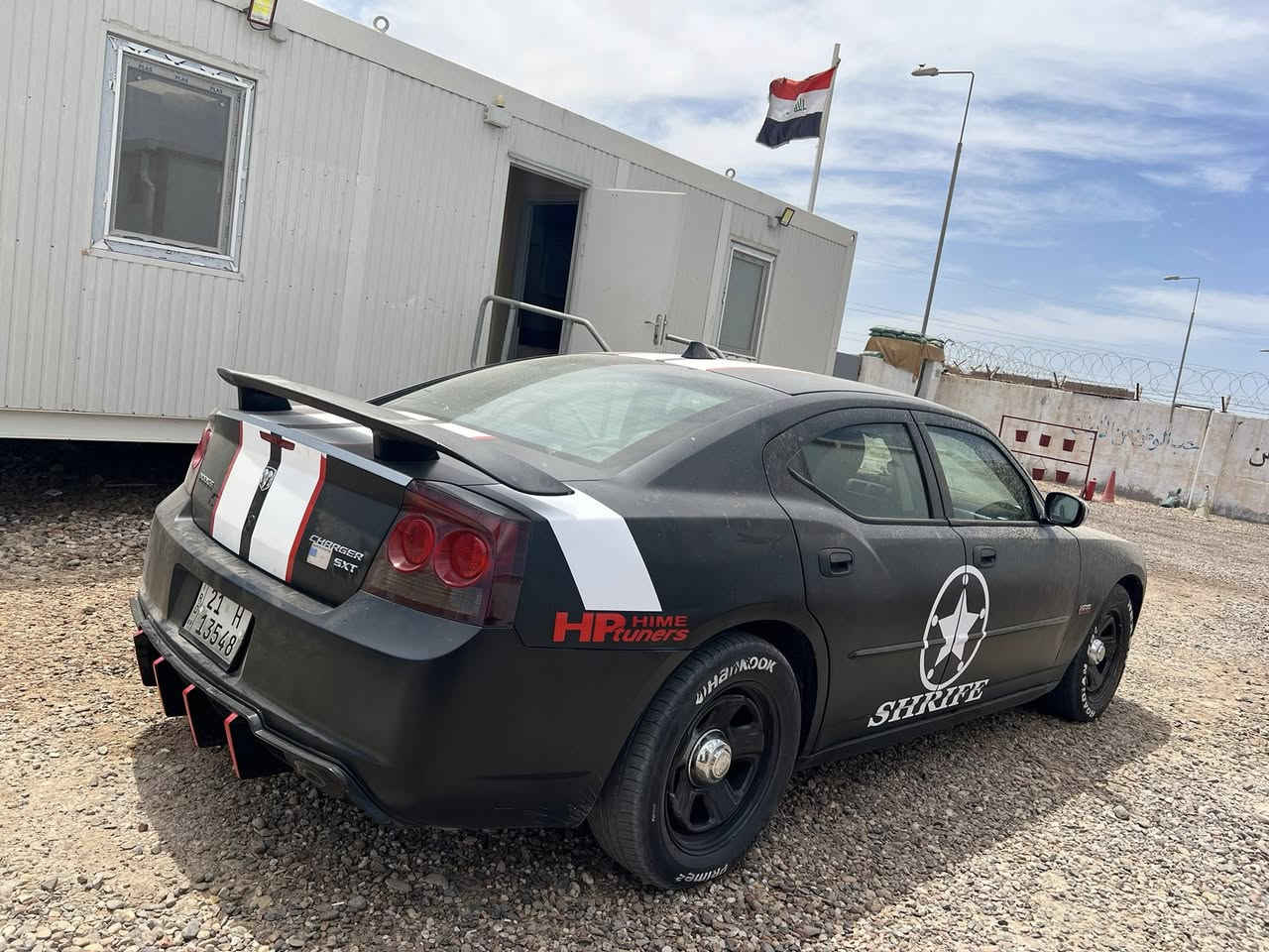 السلام عليكم جارجر  SXT 2010 رقم سليمانيه بأسمي  كير مكينه جدد قبل شهرين مبدلهن  مال حاويه صدر امامي خلفي ودبلات مبدلهن جديد ويل بوليسي السياره عليه تغليف اسود مات BDF نقصه بس تبريد كومبريسر حادثه بنيد وجاملغ ايمن لايتان زنون عالي ناصي عليه ادامه كامله مجموعت الاحتراق ترايك وين متريد سياره ممشتغله بخط ابد ماشيه 142 الف السعر 
115$ 
رقم الهاتف ***********
