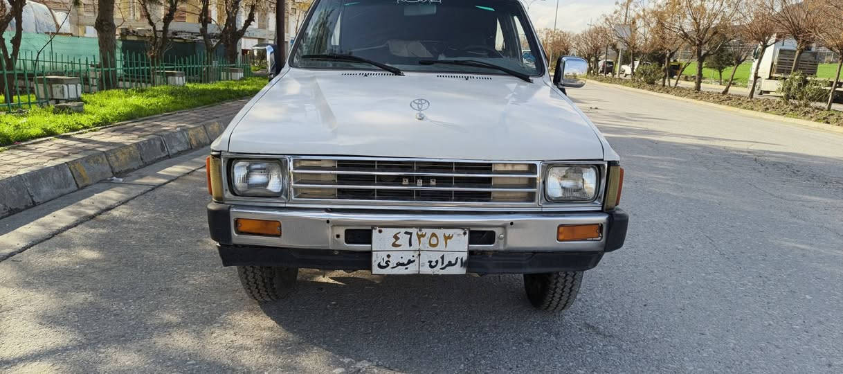 بيكاب مؤديل ١٩٨٥ ئارمى بلاسيك سليمانى به شه رتى غه رامه مه كينه سئ واى شه ش گير تايه ى تازه سعرى ٣٢وه ره قه شوين بازيان ***********
*********** السليمانية, العراق
