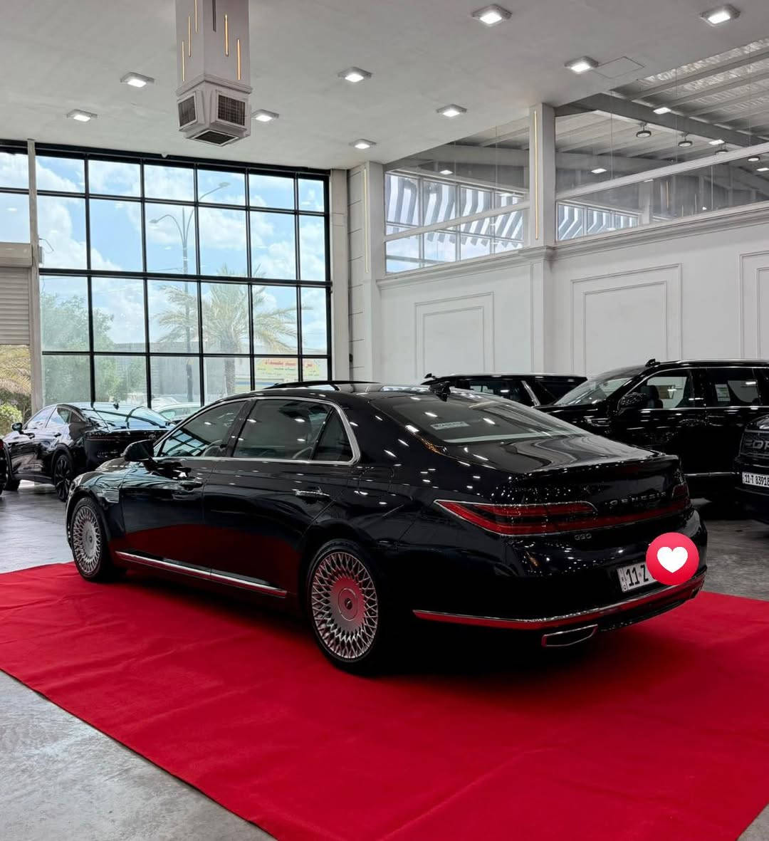 ‏(Genesis .G90 )
موديل : 2022 
ماشية : 49 الف 
المواصفات 
فتحة 
بصمة 
بصمة ابواب 
شاشة 
شاشات خلفية 
كاميرات 360 درجة 
رادارات 
تحديد مسار 
قيادة ذاتية 
داتا شو 
توقف ذاتي عند الاقتراب 
كشنات جلد 
كشنات كهرباء 
كشنات الخلفية VIP
كشنات تدفئة + تبريد 
ذاكرة خزن ميموري 
صاجات 
شاحن موبايل 
 5 برات كهرباء
حساسات امامية + خلفية 
ماوس 
سستم صوت سماعات 
قطعتين تبريد 
التنته كنتارة 
تحكم ستيرن جهتين 
كروز سرعة 
شفتات ستيرن 
ستيرن كهرباء 
ستيرن هيتر 
مري شفط كهرباء 
اشاير بالمري 
ترحيب 
الصندوك كهرباء 
ويل كب كروم 
دبل كزوز 
لايت زنون 
لد امامي 
بك لايت لد 
المكينة 8 سلندر 5000 
(رقم بغداد الجديد مشروع وطني بأسمي)
الحادث : جاملغ امامي مفتوح فقط نفس الون بدون صبغ بدون ايرباك . السيارة بيها باب خلفية فقط دبل كود . 
السعر اتصل وتدلل على الرقم ***********
عنوان السياره المنصور
