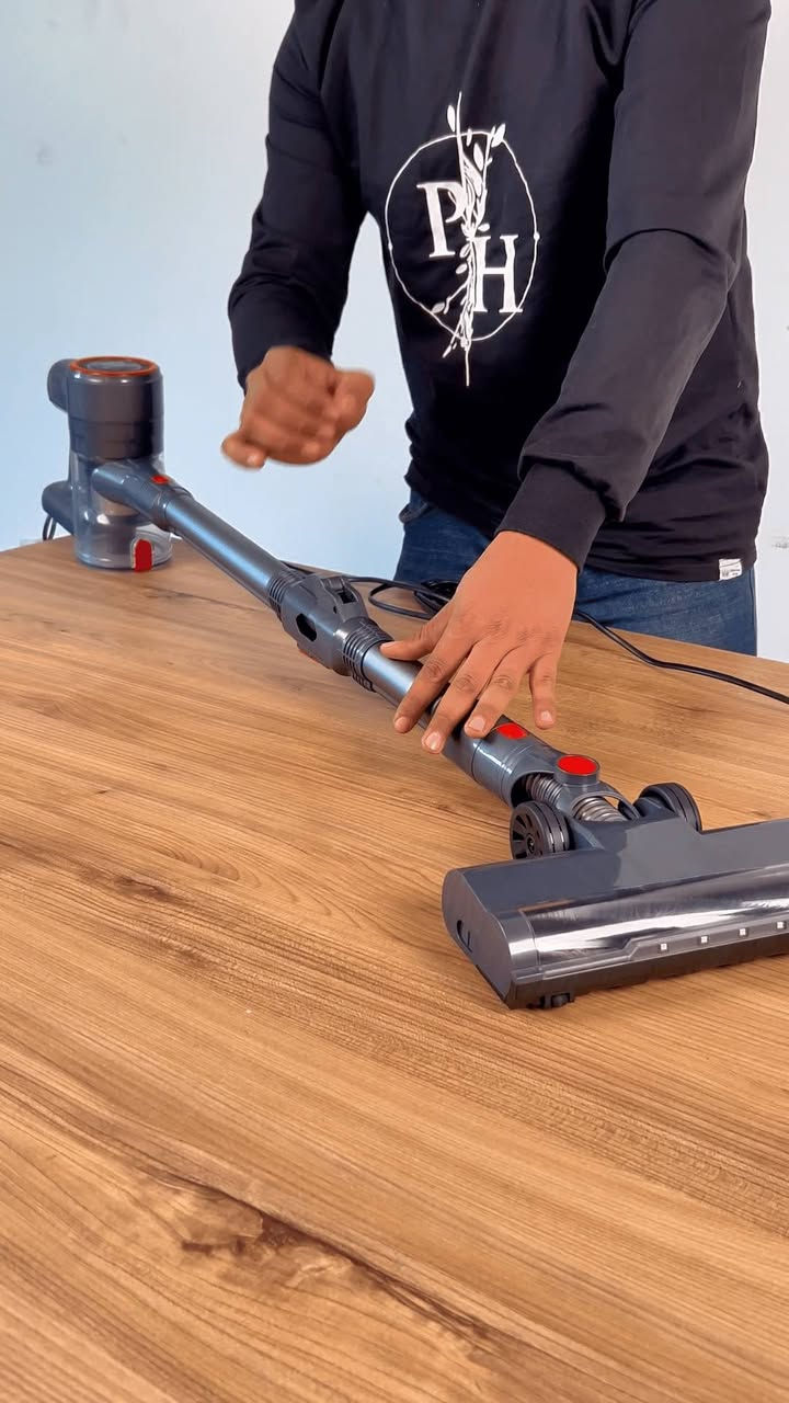 تعبت من المكنسة الثقيلة؟
هاي المكنسة 2×1 راح تغيّر تجربتك 👌

قوة 600 واط، شفط قوي، وفرشاة بإضاءة LED حتى تشوف الغبار بعينك ✨

تستخدمها عامودية أو تفصلها وتصير مكنسة يدوية للسيارة والكنبات.

فلتر HEPA قابل للغسل، سلك طويل، وتنظيف أسرع بوقت أقل.

مناسبة لكل بيت يبحث عن نظافة سهلة ونتيجة واضحة
السعر 65،000 دينار عراقي 
للطلب يرجى التواصل دايركت و ارسال الرقم و العنوان
توصيل جميع محافظات العراق 🚚
رقم هاتف للتواصل على واتساب-***********-
