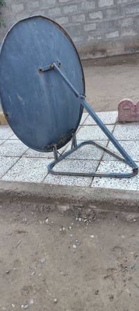 صحن ستلايت سعرة ٦الف نوعية DARYAباب اول شرط كل عيب مابي شراي اتصل 0770...