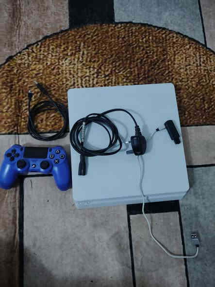 بلي فور للبيع نضيف نضافه 100 ٪
مهكر اصدار 11 بي 5 العاب قويات فيفا 26 كلفيودي ولعاب بعد قويات وبي برنامج تنزيل العاب اي لعبه بالك تنزل جهاز نضيف وما مفتوح لوك ستيكر ذاكره 500 كامل ملحقات جوستك اصلي عنواني بصرهر5ميل رقمي ***********
