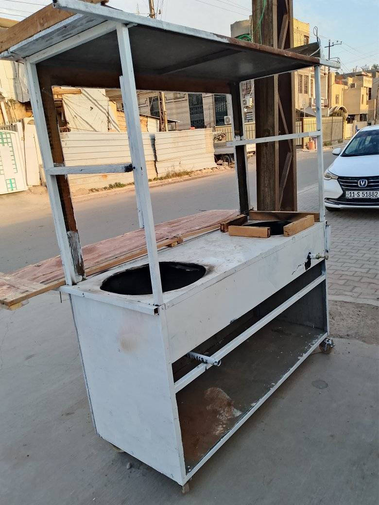 عربانة لبلبي وباقلاء او ذرة وترهم لبيع العصائر نظيفه جدا للبيع العيون اثنينهم شغالات تايرات اربعة السعر 150000
بغداد / العامرية ***********
