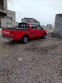 تيوتا هايلكس لللبييع كير عادي مكفوله كير ومحرك وتدفئه وتبريد شغاله لا ...