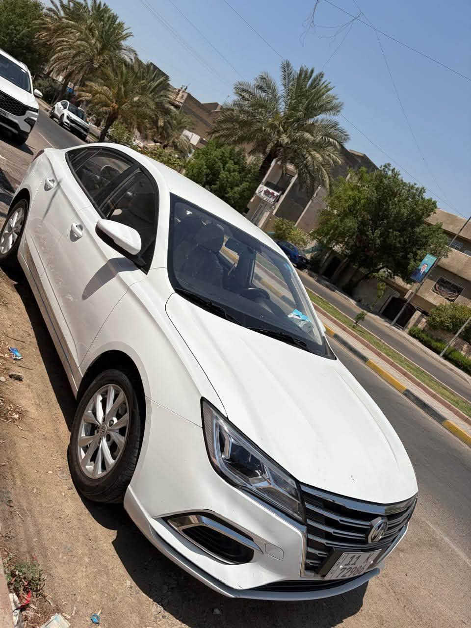 سلام عليكم
MG5 سياره زيرو مماشيه 
جديده مال بيت موديل 2025
بغداد للتواصل ***********

