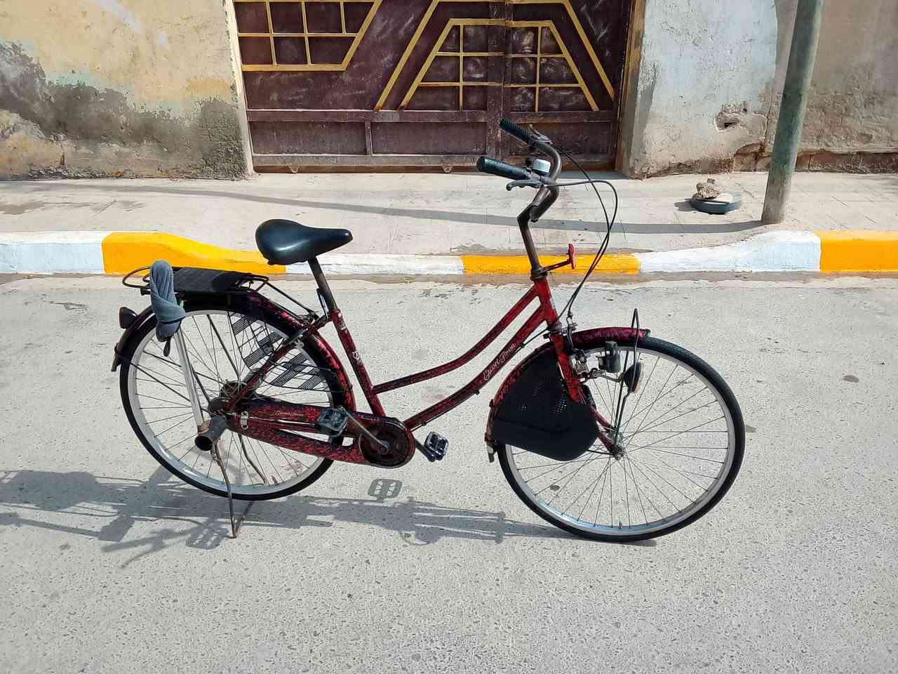 سلام عليكم باسكل منقش 2017👍🫆بالة ياباني اصلي 🗿
تايرات جوابة مال شركة 💯 
بريكات وصفارة ♨️ 
ويالة ثينيهن نضافة فول وبدون عواج ✔️
مكاني ديالى كنعان 🚧 
السعر 120 وبي مجال 💸💵
بيع او مراوس 🎭


**إذا كنت صاحب هذا الإعلان وتريد حذفه لأي سبب، رجاءا أرسل رسالة إلى الدعم الفني**