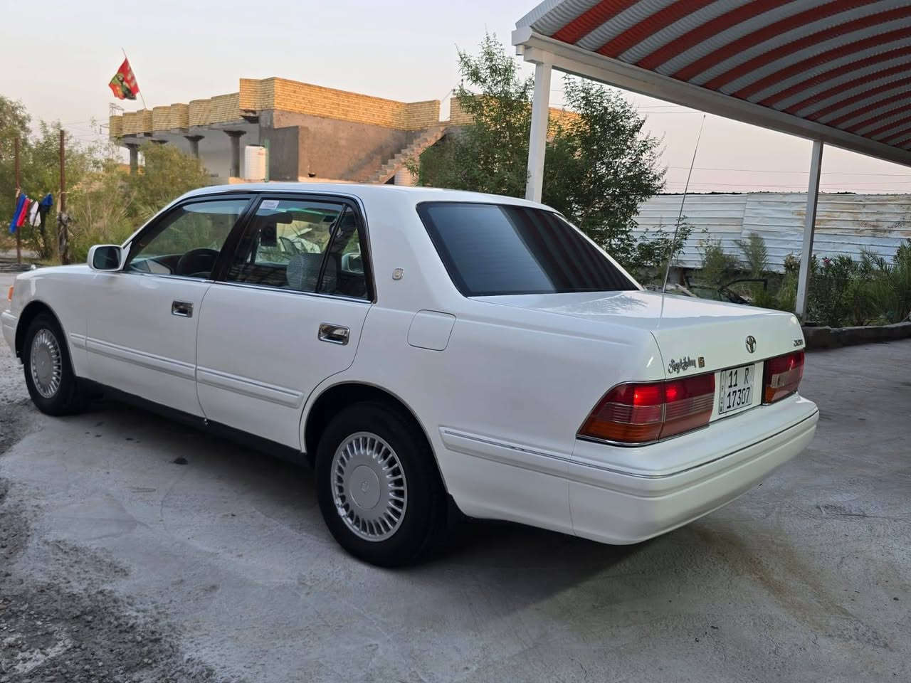 سلام عليكم راس الثور موديل 1998 ايسر بلاد  رقم  بغداد تحويل مباشر هزه جديده سنويه جديده 2031 تحويل كافه محافظات العراق مشروع وطني مكفوله من القص ونغل الجثه والعيب الشرعي والضربه مكينه وكير 3000 حداديه جديده تخم تاير جديد تبريد ثلج سياره جاهزه بمعنى الكلمه السعر 120 وبيها مجال رقم الهاتف *********** مكاني النجف الاشرف
