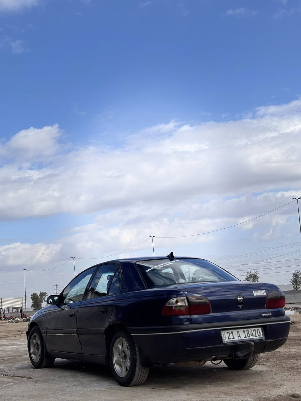 سلاام عِليكم ، من رخصه الاأدمن ✋🏼
أوبل أوميكا بزون 1995 
رقم سليمانيه بأسمي
مكينه 2.0 بلادي
كير اوتوماتيك
السعر38
مكان السياره بغداد الراشديه
رقم الهاتف ***********
