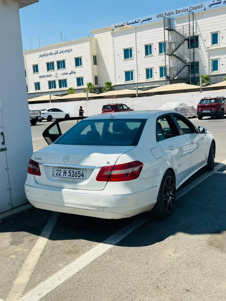 سلام عليكم مارسدس W212 E200
2010

تخم تاير الدرجه الأولى 

بأسمي 

تلفون: ***********
