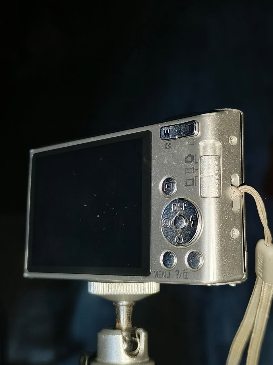 للبيع Sony Cyber-shot DSC-W730
دقة 16.1MP
زوم بصري 8×
شغالة 100%
بحالة جيدة ونظيفة
مع البطارية والشاحن
السعر: 90 الف دينار قابل للتفاوض بيها مجال لليشتري
العنوان: بغداد الحرية 
التواصل عبر الخاص.


**إذا كنت صاحب هذا الإعلان وتريد حذفه لأي سبب، رجاءا أرسل رسالة إلى الدعم الفني**