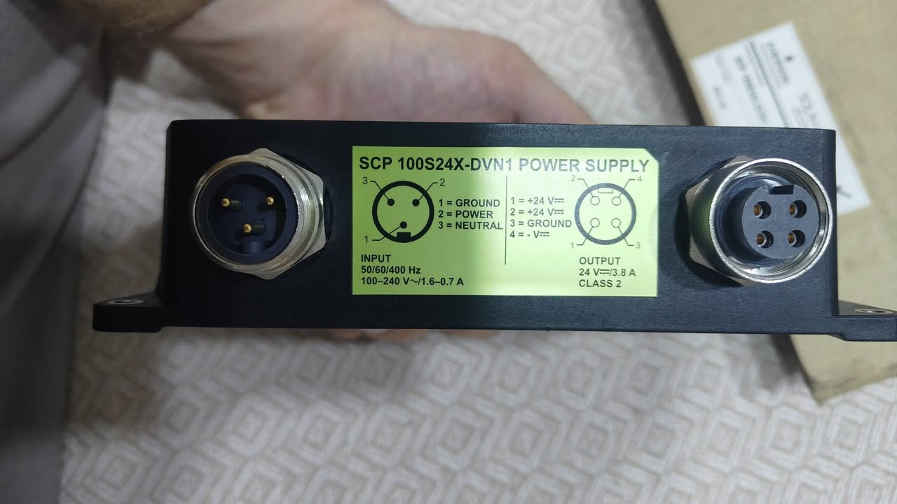 السلام عليكم،هذا الجهاز يحول من 220 فولت الى 24 فولت  فلبيني الصنع


**إذا كنت صاحب هذا الإعلان وتريد حذفه لأي سبب، رجاءا أرسل رسالة إلى الدعم الفني**