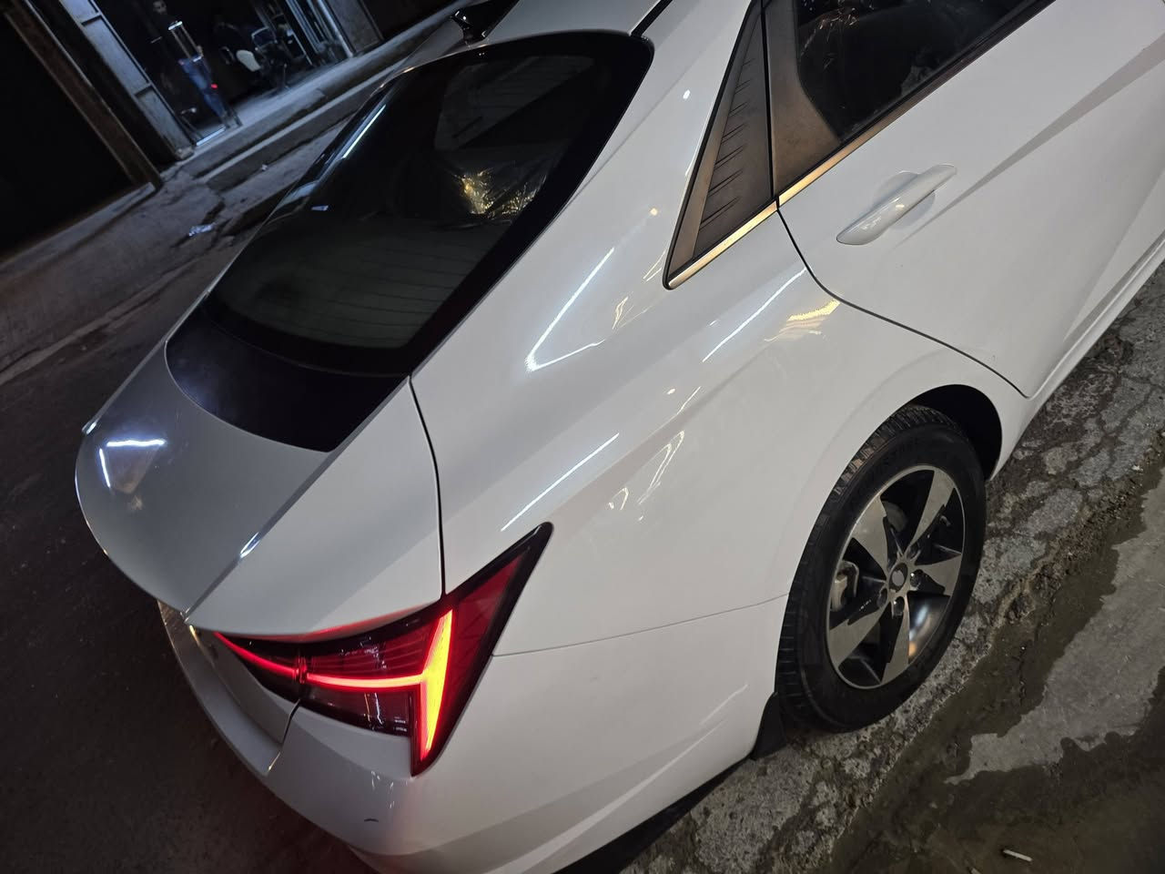 هاذة #المنشور #الا #البياعة #شراية #وللي #ياخذهة #للبيت  
#جوةالسوك_20_ورقة
النترة كفالة عامة من الشخط 2023 ممشى قليل كوريا أصلي استيراد شركة ماستر يعني مو صيني السيارة بعد سنتين تحول
سعررر. بلاااش السيارة فول بصمة فتحة جلد هواي مواصفات سعر {141}😇ورقة يعني بسعر 2011  مكان السيارة بغداد الري 
اي ستفسار اتصال ***********
