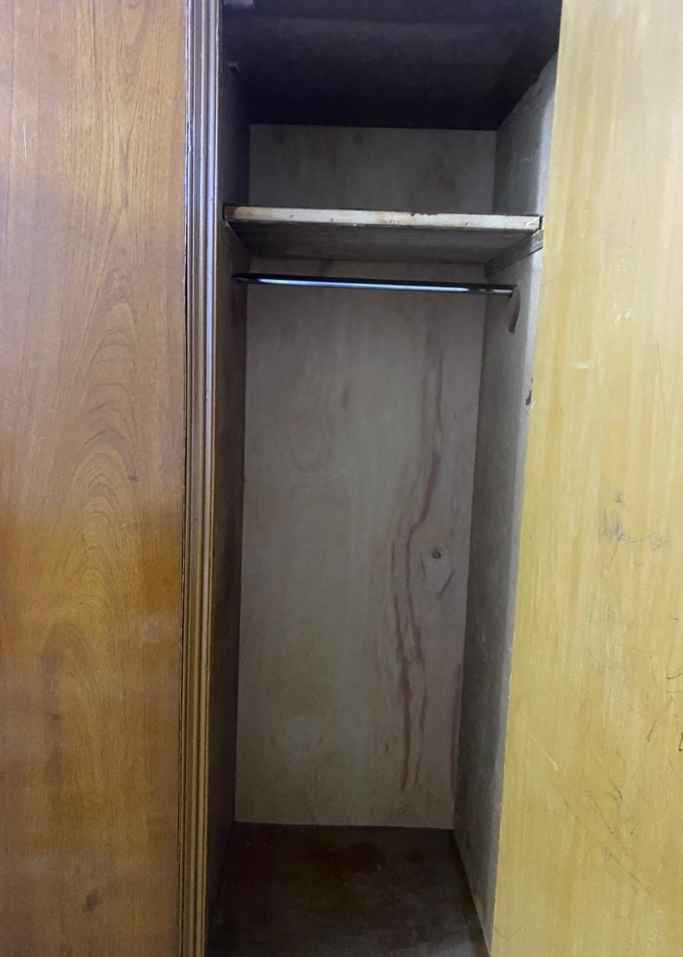 كنتور صاج 4 بيبان السعر 300 وبي مجال بسيط العنوان حي الانصار *********** النجف, العراق
