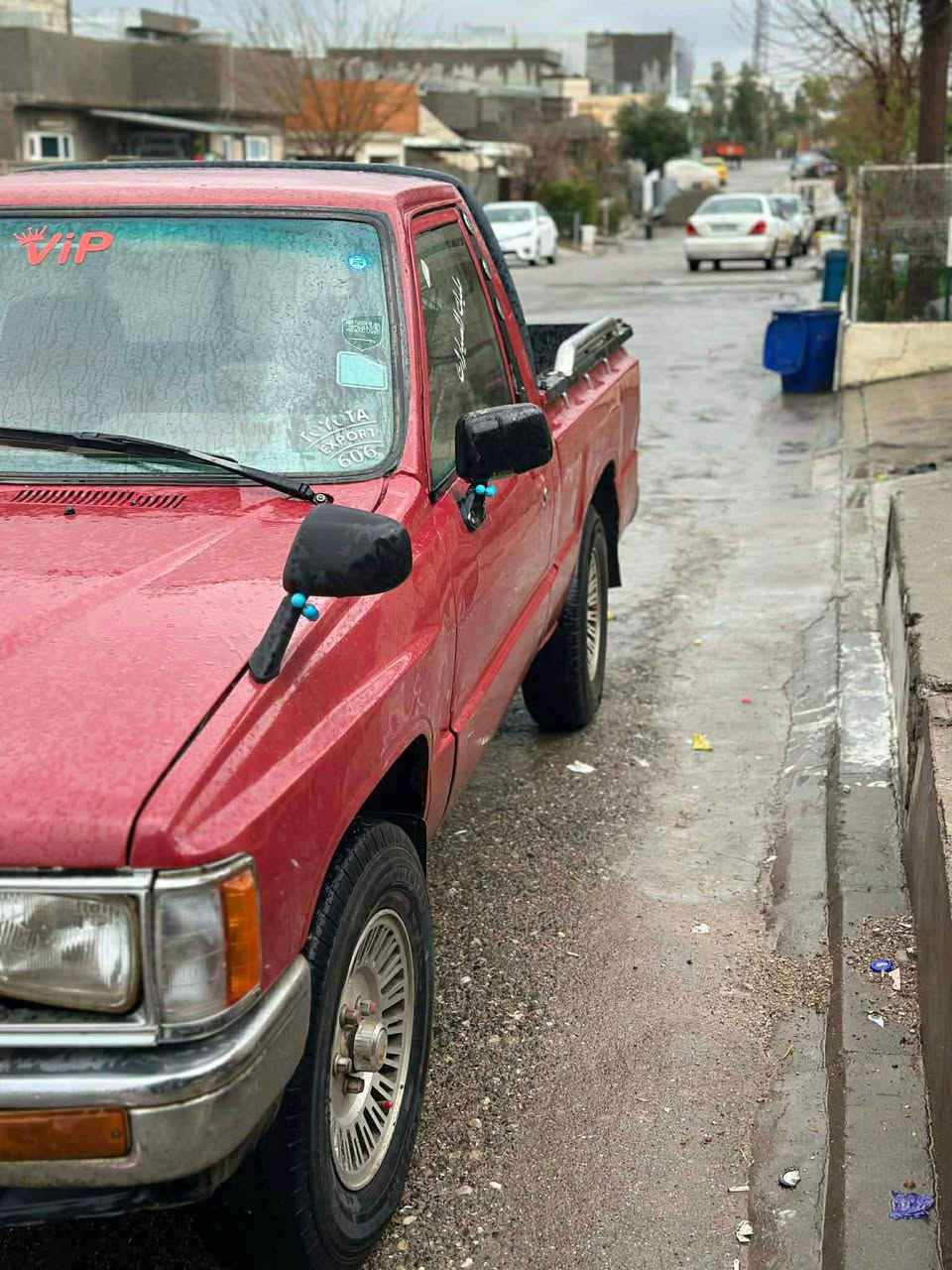 سه ره تا به ناوى خوا پيكاب مؤديل 85ئارموو ئه وه ليات به شه رت گيرو مه كينه و ئه كسلى به شه رت مالى كاسبيه دينار مه سره فى نيه سعرى 35معامه له شوين چه مچمال ***********      *********** شمشمل, السليمانية
