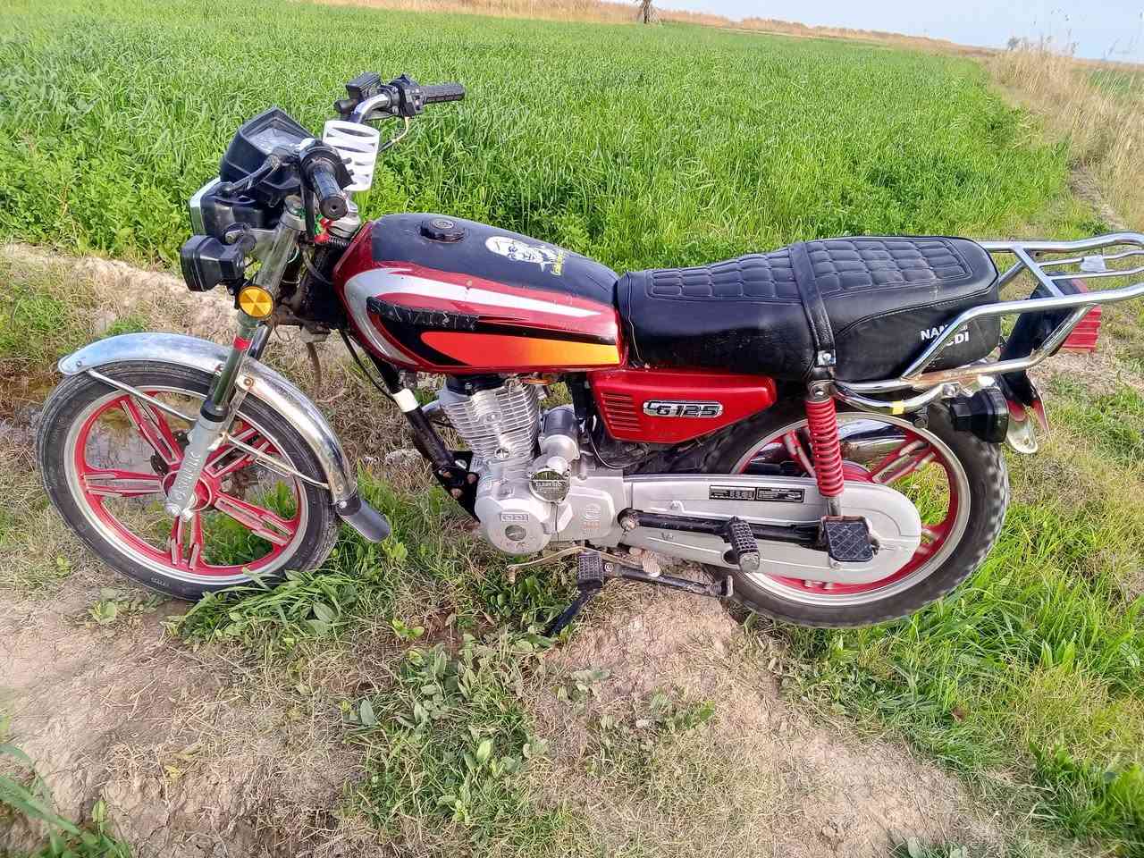 دراجة سافان للبيع موديل 20 شراي يتصل على هاذا الخط لان مامتواجد على فيس الرقم ***********
