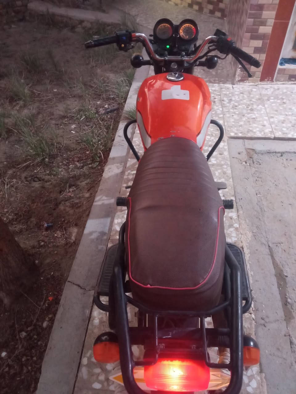 سلام عليكم دراجه دايون محرك200موديل 22اوراق اصولي مكفوله كفاله عامه كهربائيات كلها شغاله
بيه فطر بل جامه مال الدشبول اما الباقي كفاله
سعرها 1450وبيها مجال حك الجيه
مكاني بابل حله نادر3
رقمي ***********
