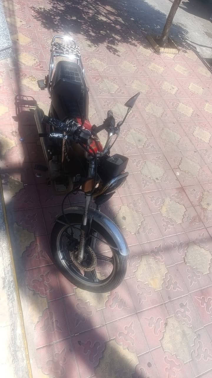 موطور إيراني ٥كير للبيع السعر ٥٠٠منفيست ***********
