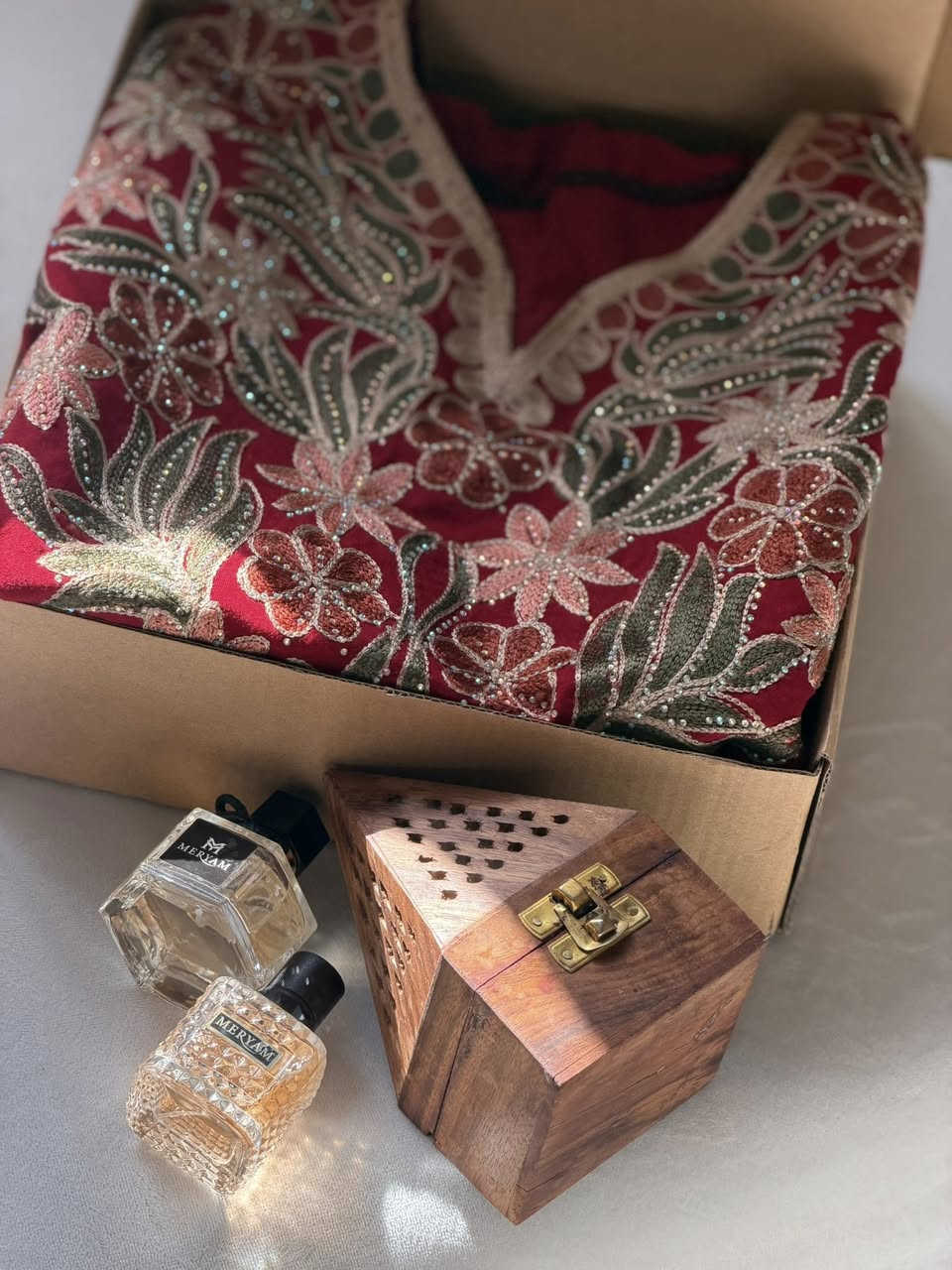 عرض عيد الأم 
مخور العيد 
او الگلابية عطوور ميني ومبخرة ب ٢٥ 🎶🙈
الالوان والقياسات حسب الطللب ❤️


**إذا كنت صاحب هذا الإعلان وتريد حذفه لأي سبب، رجاءا أرسل رسالة إلى الدعم الفني**