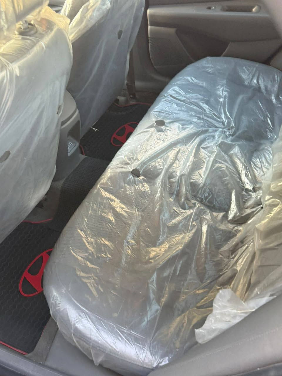 سلام عليكم لبيع هونداي الانترا م ٢٠٢٤ وارد امريكي حادثها فقط بنيد بدون جملغات ودواخل مكفوله  ايرباك ستيرن فقط بيها بارد بلباب خلفيه  هزه جديده بسمي تحويل مباشرماشيه ٢٠ ميل  مكينه ٢٠٠ دوش  سياره جديده تراي تبريد مكينه كير ع فحص صور حادث وسونار عندي  بلمنشور السعر (١٤٨ )وبيها مجال قليل بغداد حي العدل للستفسار ***********موصفات نصص
راداد جانبي
توقف ذاتي
نضام A اطفاء ذاتي
٣ انضمه قياد
