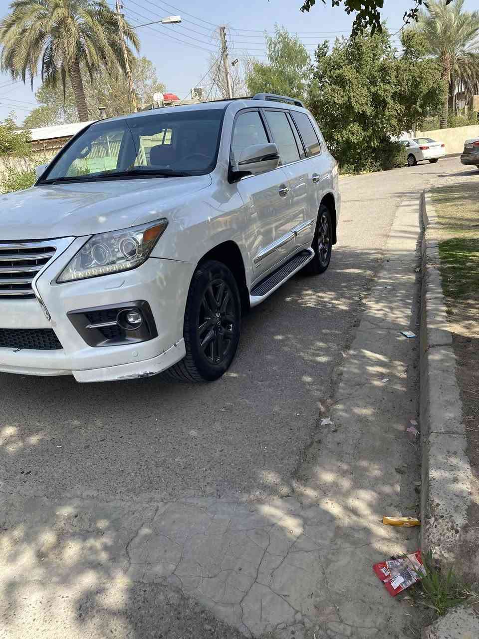 سلام وعليكم الكزاز موديل 2012مكفوله عده دعاميات ماشيه 154 حقيقي سياره جاهزه من كلشي سعر 330 وبيها مجال قليل حك الجيه مكاني بغداد ***********
