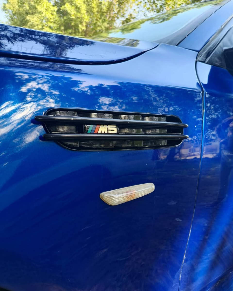 اللهم صل على محمد وال محمد 🩵
BMW E60 N52 2008/530
سعر 102
رقم بغداد بسمي رقم انكليزي هزه جديده 
محرك 30 نوزل قصير تنفس طبيعي كير كوبرة 
 دعامية اماميه خلفيه ودوس m5
  سبايدر جامه خلفيه سبايدر جنطة m5 
شباك وفتحات جاملغ m5 
 تبريد شغال قطعتين ❄️
سلايت روف شغال طكتين 
 تحكم ستيرن شغال ويل هامان حجم 18
كشنات كهرباء لون بيجي ⚡️
 ابطاين البوب  ام بردات 
لايتات جدد 
***********
