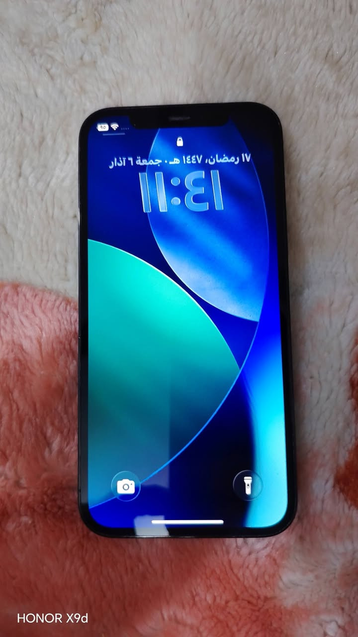 السلام عليكم 12 برو فقط مبدل بطارية فقظ نظيف جدا السعر 300 الف *********** بغداد الأمين
