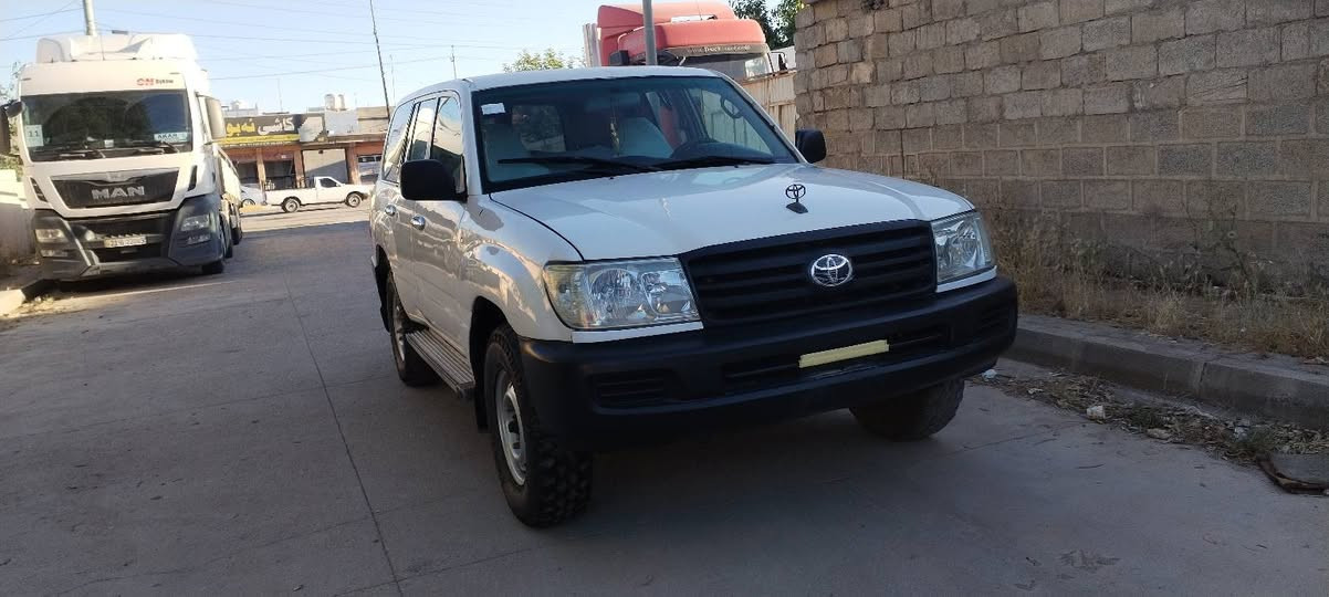 سەرتا بەناوی  خوای گەورە   مۆنیکا G2004 گێڕ عادی   گێڕومەکینەی بەشەرت مەکینەی نەکراوەتۆ  175000ڕۆشتووە   دەعمولیدراوی هیچ نیە   مزایدەیە  کتابی مزایدەی لەگەڵە بەشەرتی بێ کێشەی  ناوی جوانە دەری جوانە  سعری76گەلاو مەعامەلەێەکی کەم شوین سەیدسادق  ژم***********
