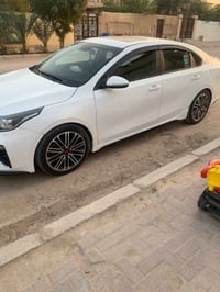 كيا فورتي وراد امريكي موديل ٢١  مكينه كير تبريد قطعتين جاهزة   كير عاد...